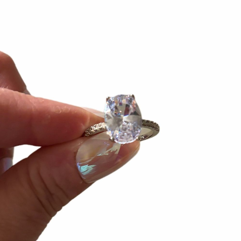 Marry Me Oval 2 Carat 925 silver and lab created diamonds sz 9